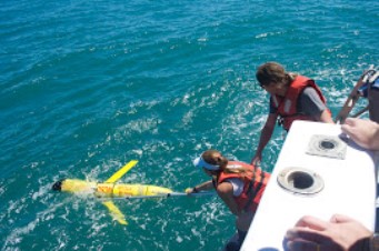 photo: glider being launched